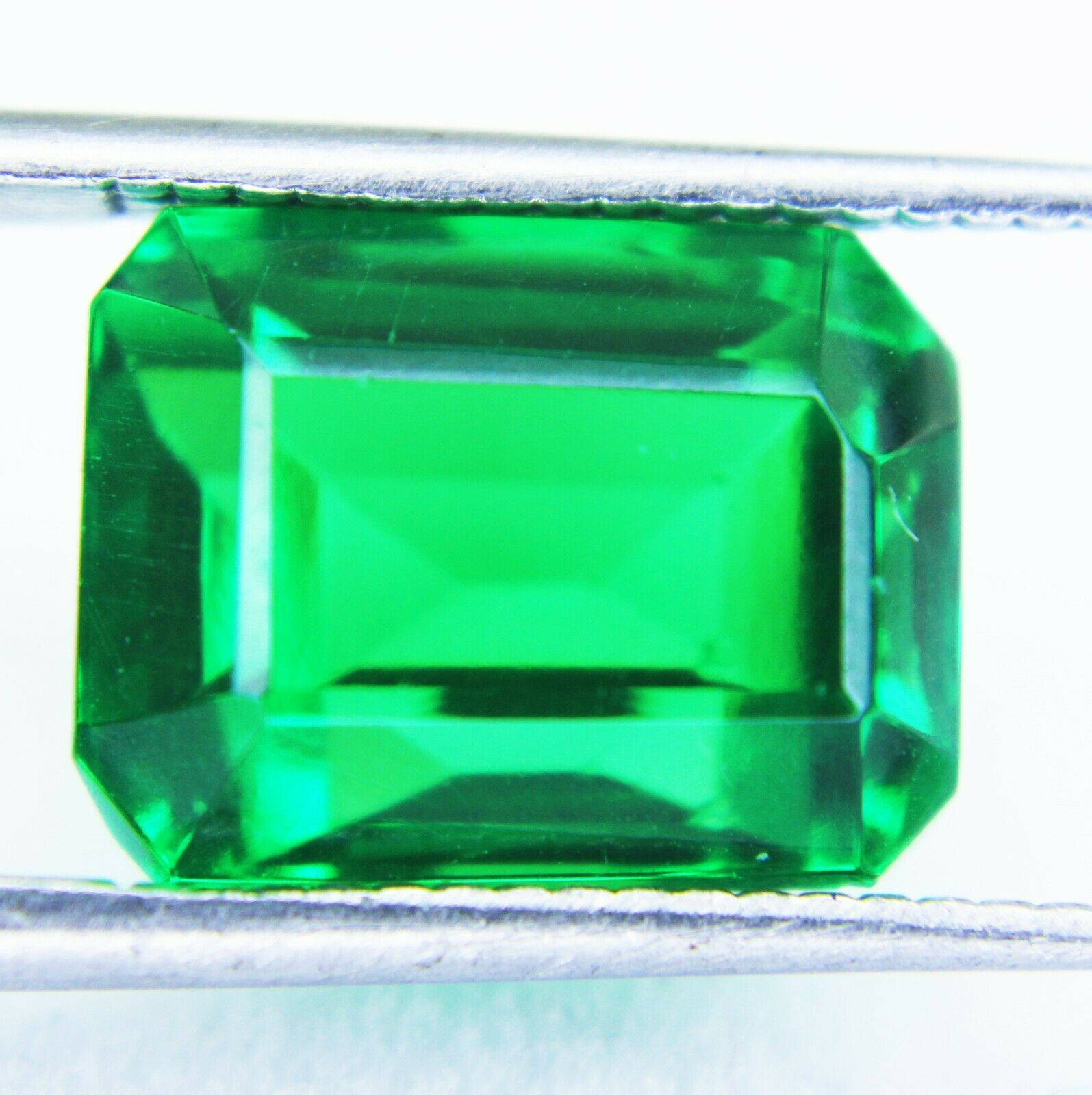 Natural Green Garnet 7.45 Ct Emerald Shape Ccgl Certified Loose Gemstone
