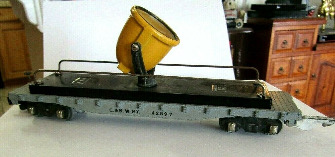 ANTIQUE AMERICAN FLYER ALL METAL SEARCH LIGHT FLAT BED 9 INCHES #634